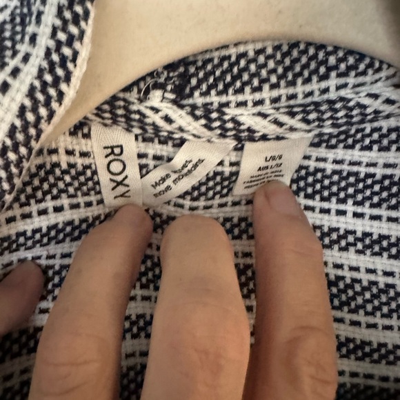 Roxy lightweight hoodie - Picture 3 of 3